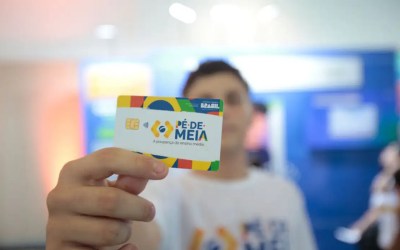 Pé-de-meia tem segundo dia de depósito para quem concluiu ensino médio